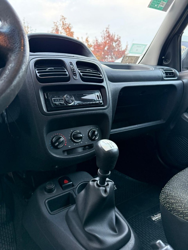 Renault Clio Mio Expression Pack II 1.2 — foto 11